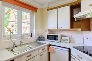 KITCHEN- click for photo gallery